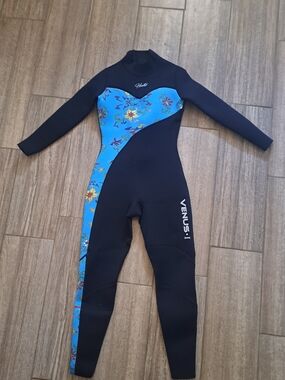 Hevto VENUS 1 Women's Floral Panel Black & Blue Full Body Scuba Suit XS